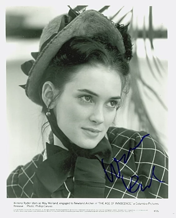 Winona Ryder autograph