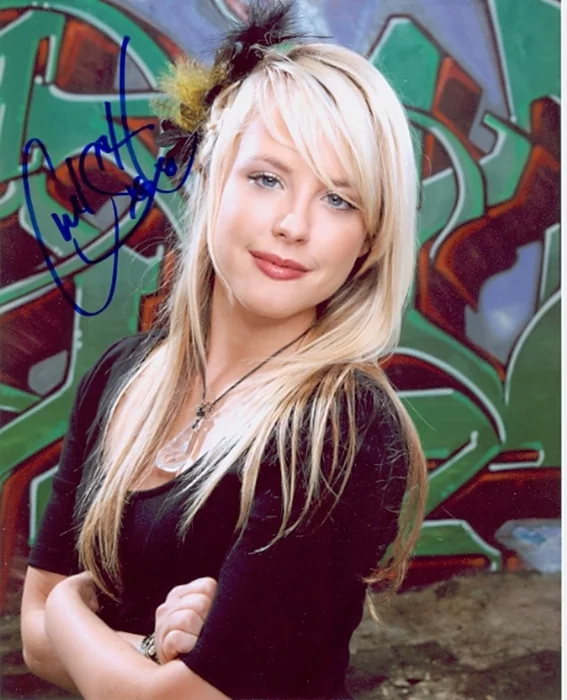 Chelsie Hightower autograph