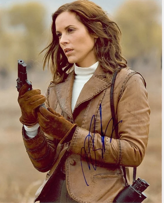 Maria Bello autograph
