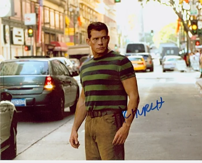 Thomas Haden Church autograph