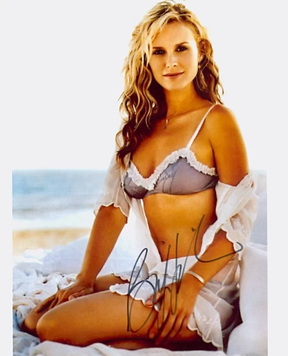 Bonnie Somerville autograph
