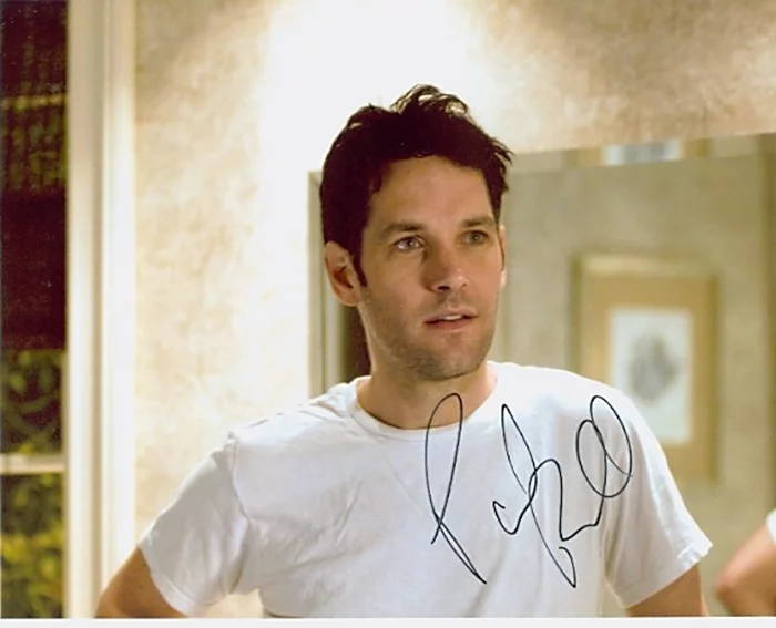 Paul Rudd autograph