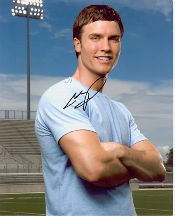 Scott Porter autograph