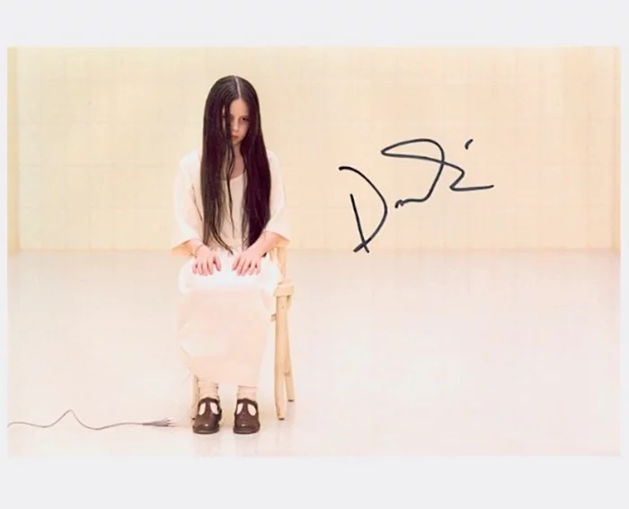 Daveigh Chase autograph