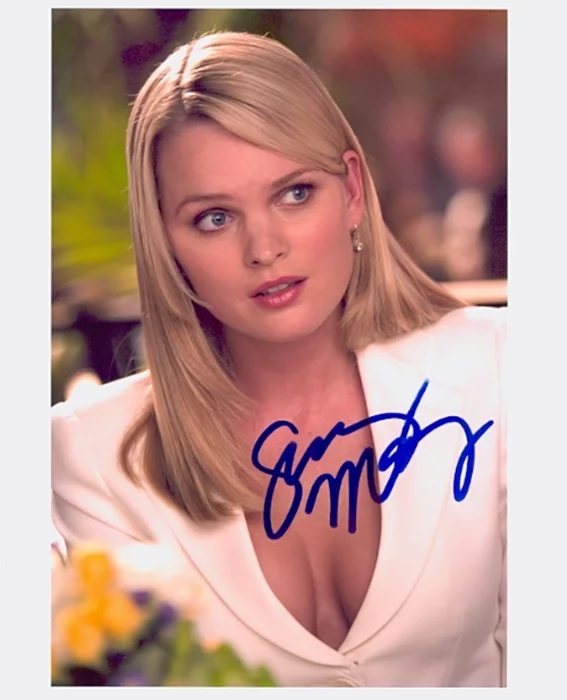 Sunny Mabrey autograph