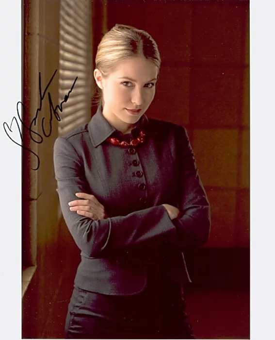 Sarah Carter autograph