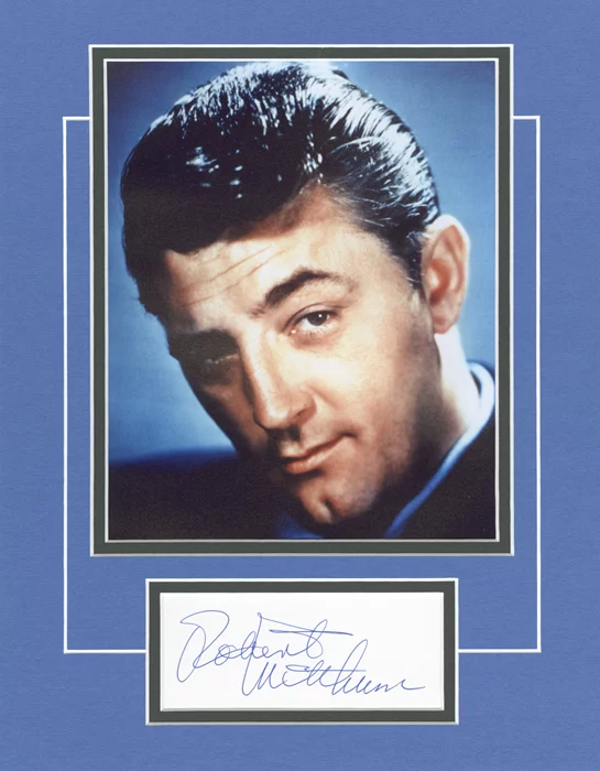 Robert Mitchum autograph