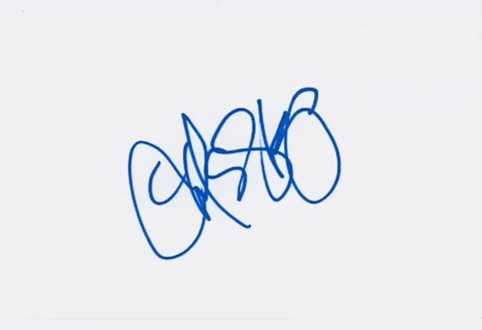 Chelsea Staub autograph