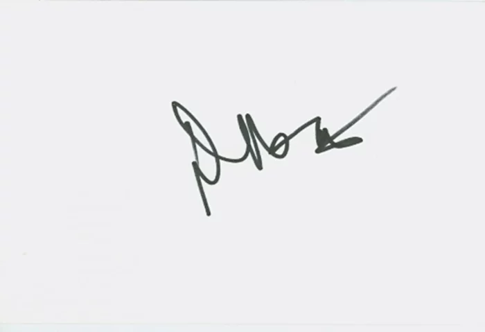 Danneel Harris autograph