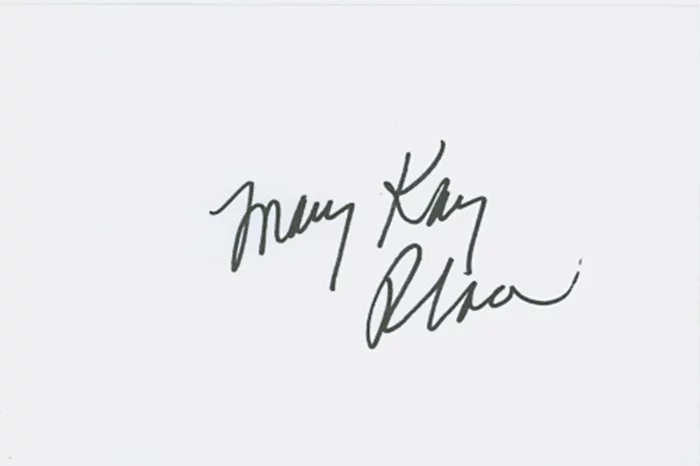 Mary Kay Place autograph