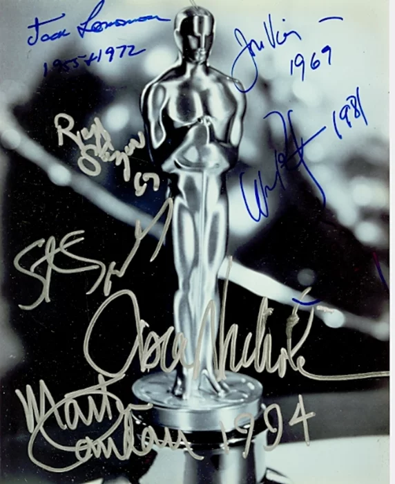 Oscar Statue autograph