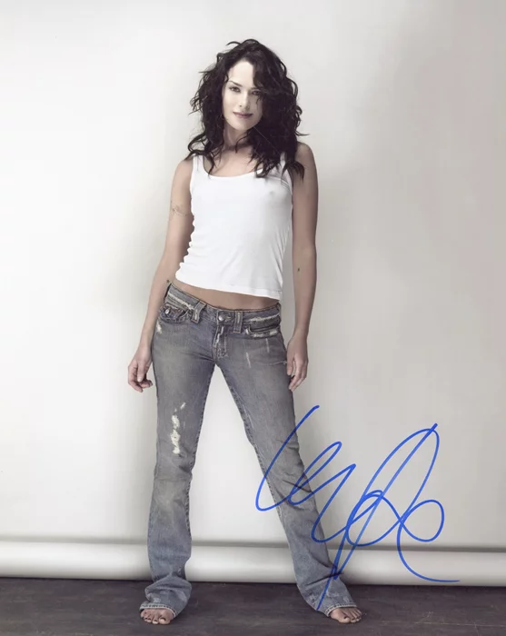 Lena Headey autograph
