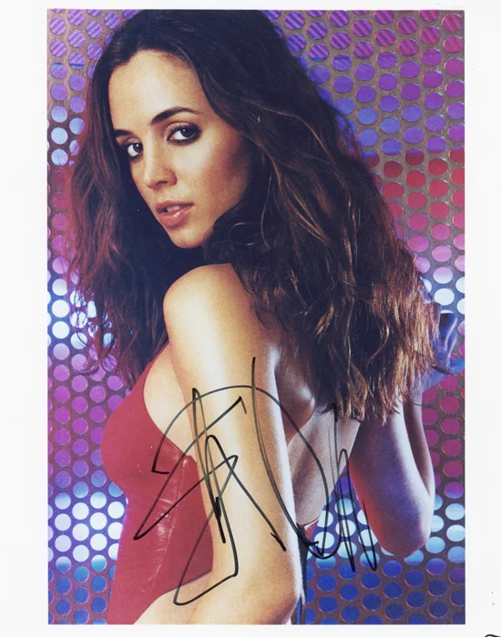 Eliza Dushku autograph