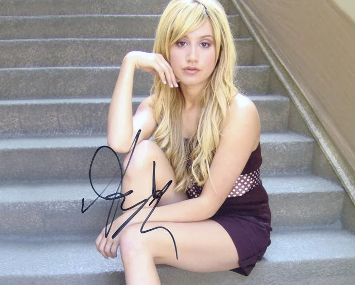 Ashley Tisdale autograph