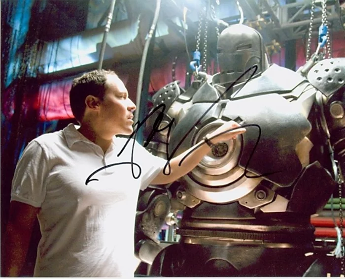 Jon Favreau autograph