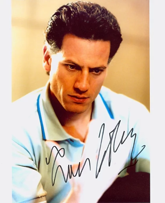 Ioan Gruffudd autograph