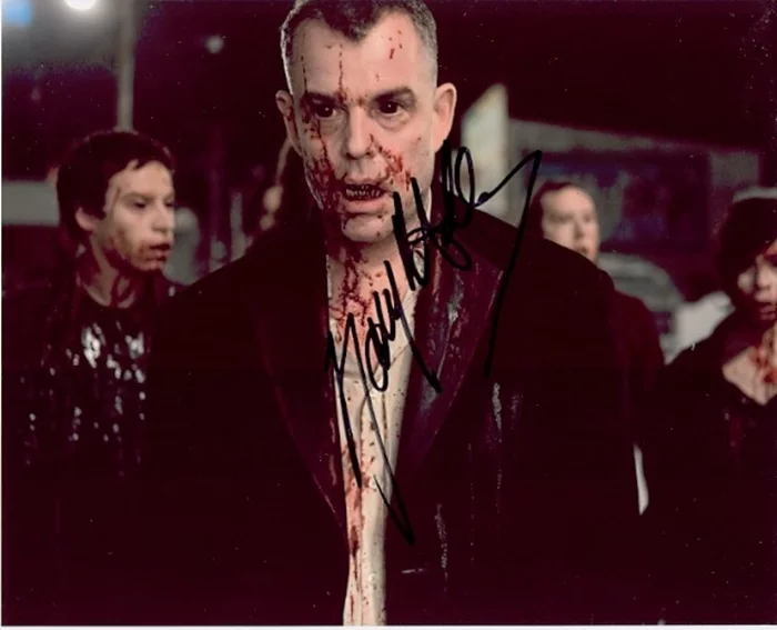 Danny Huston autograph
