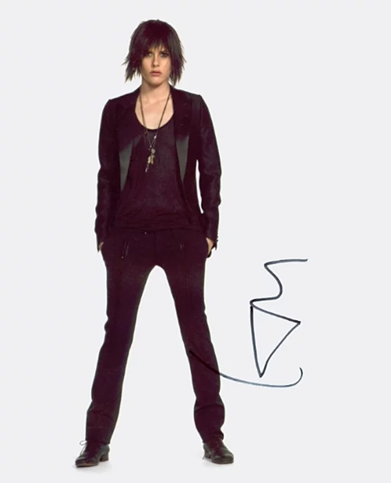 Katherine Moennig autograph