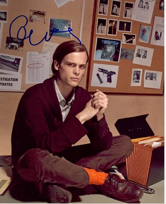Matthew Gray Gubler autograph