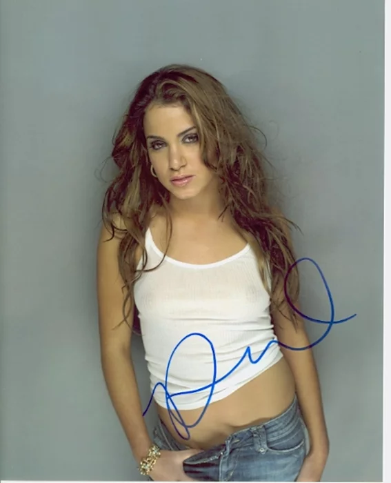 Nikki Reed autograph