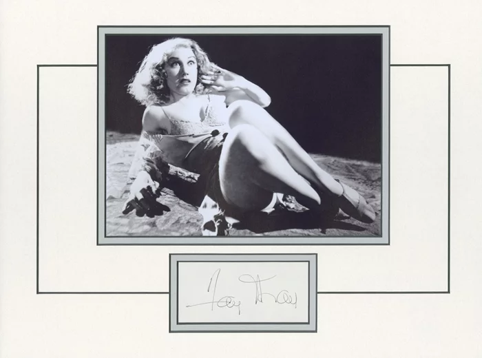 Fay Wray autograph