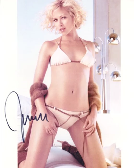 Jennifer Sky autograph