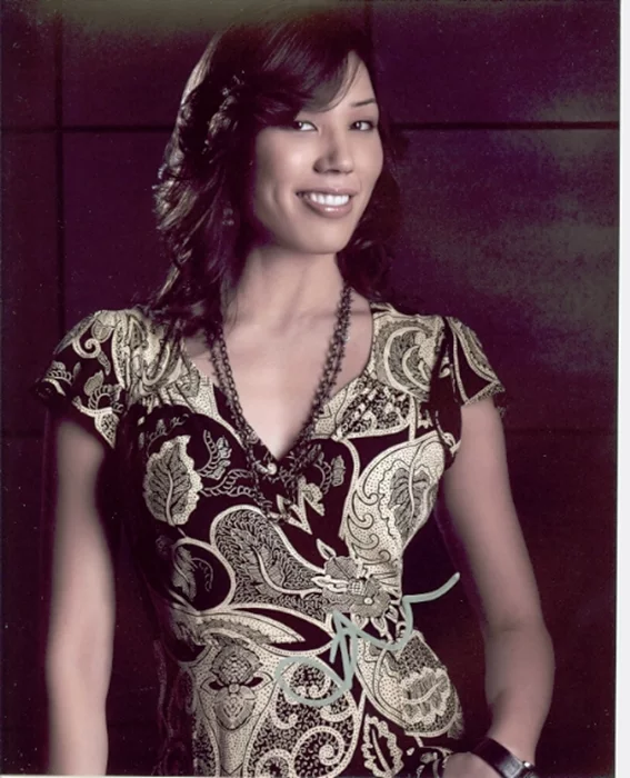 Michaela Conlin autograph