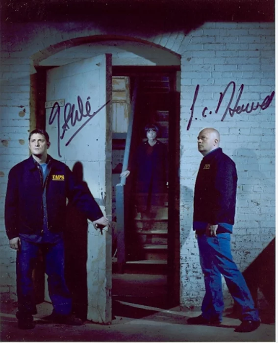 Ghost Hunters autograph