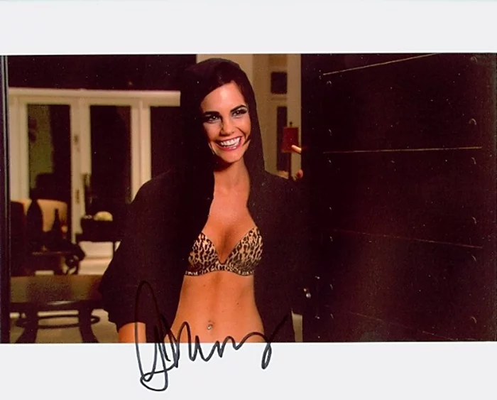 Jillian Murray autograph