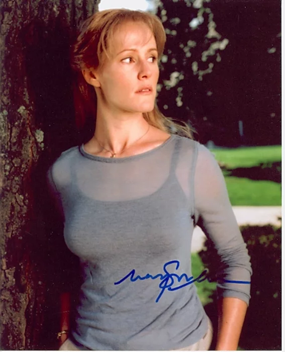 Mary Stuart Masterson autograph