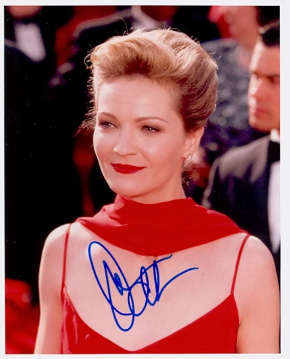 Joan Allen autograph