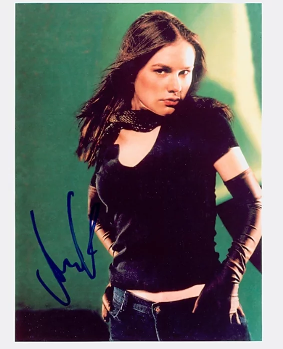 Anna Paquin autograph