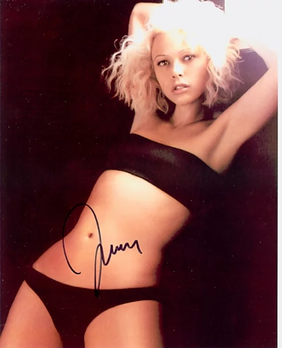 Jennifer Sky autograph