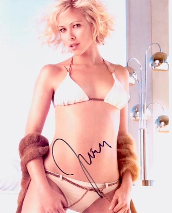 Jennifer Sky autograph