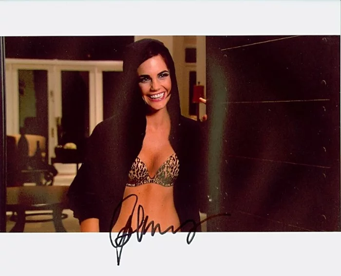 Jillian Murray autograph