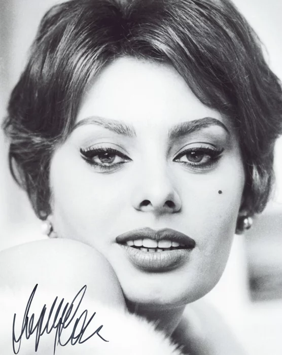 Sophia Loren autograph