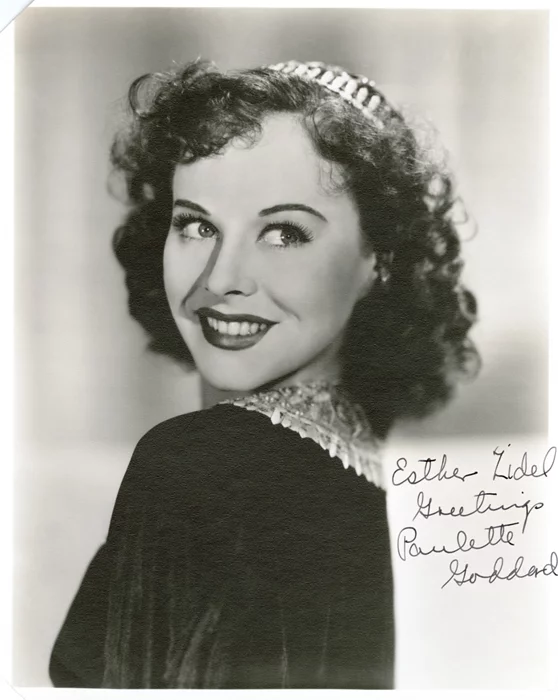 Paulette Goddard autograph