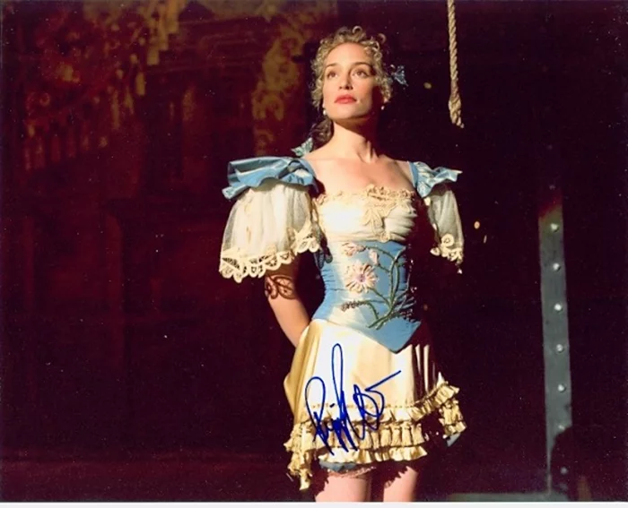 Piper Perabo autograph