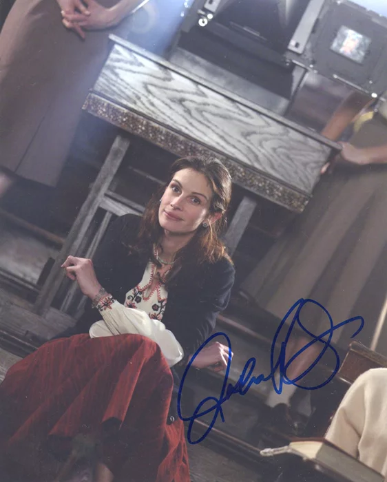 Julia Roberts autograph