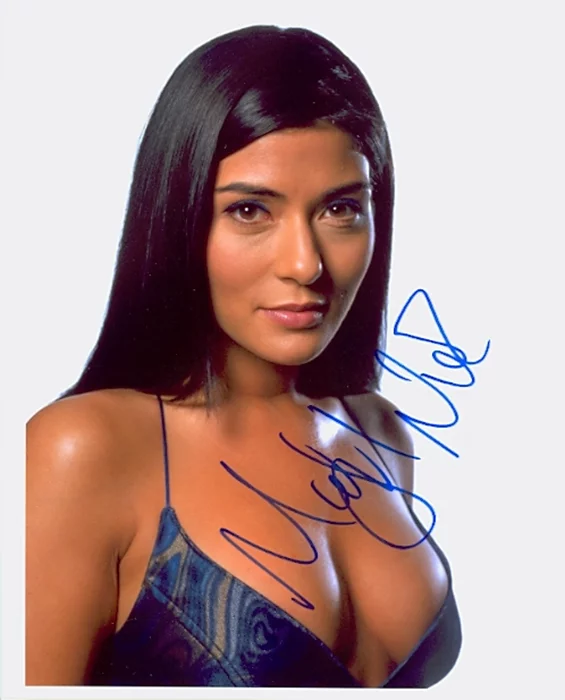 Marisol Nichols autograph