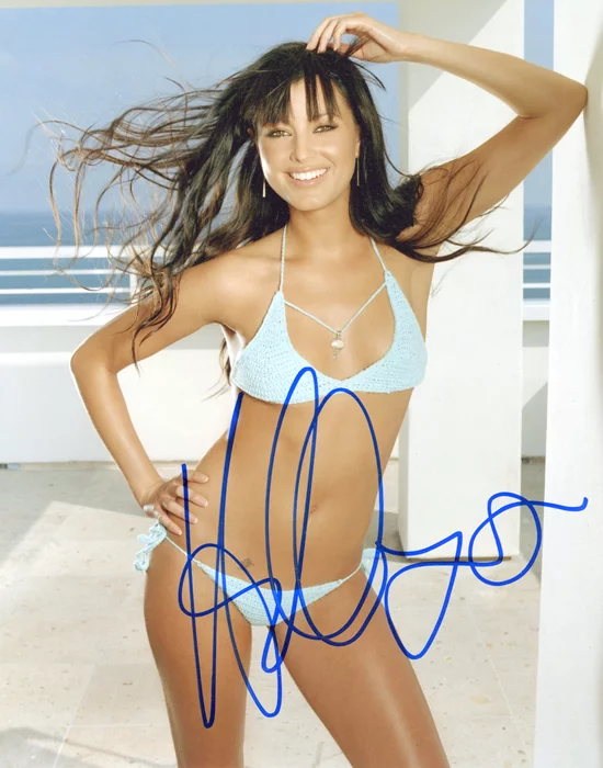 Holly Valance autograph
