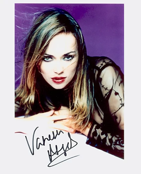 Vanessa Angel autograph