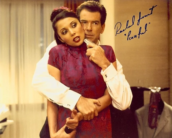 Rachel Grant autograph