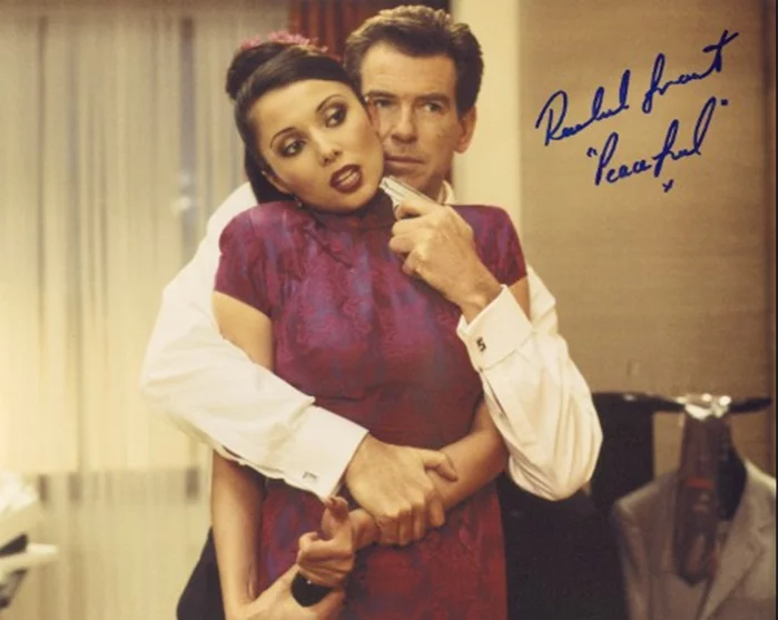 Rachel Grant autograph