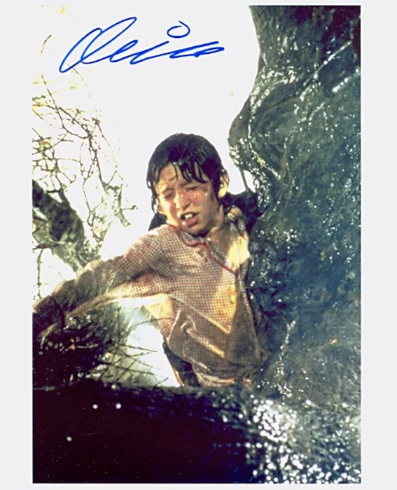 Oliver Robins autograph