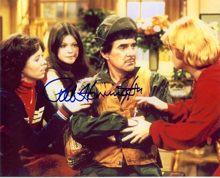 Pat Harrington autograph