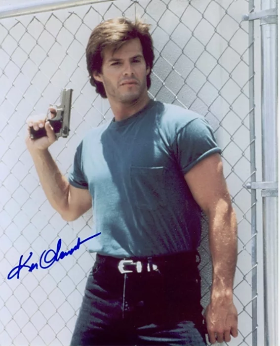 Ken Olandt autograph