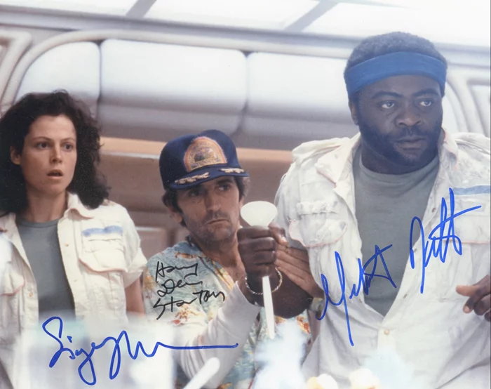 Alien autograph