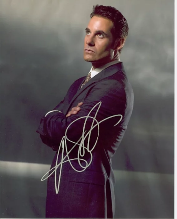 Adrian Pasdar autograph