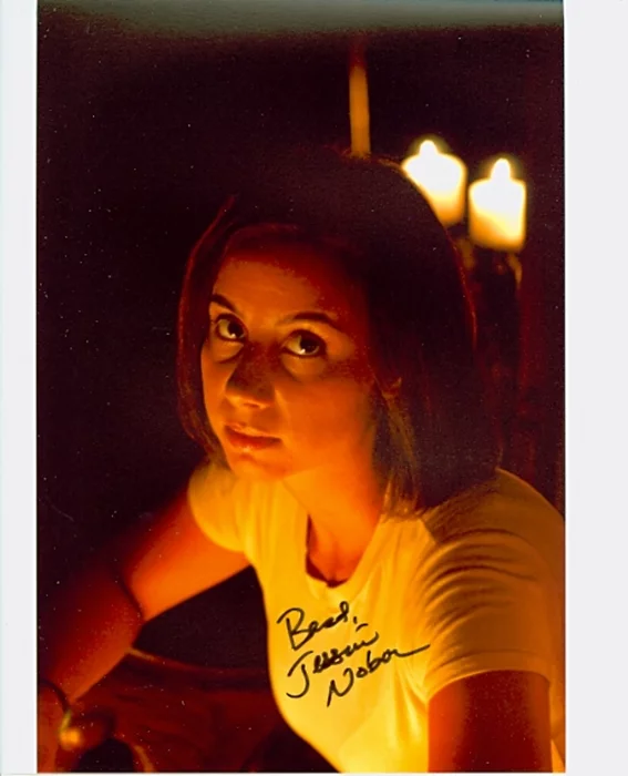 Jessica Noboa autograph